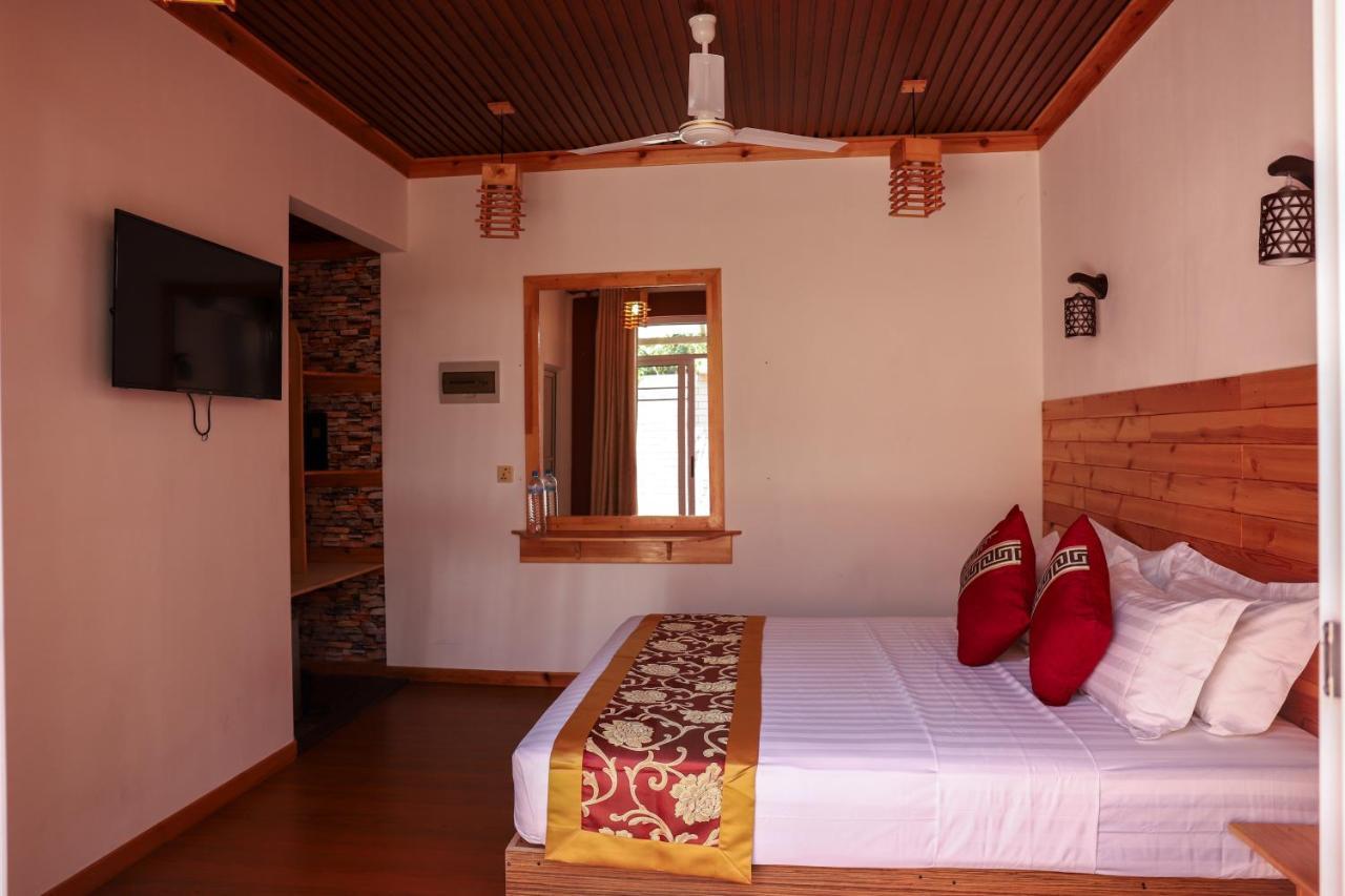 New Breeze Thoddoo Inn Εξωτερικό φωτογραφία